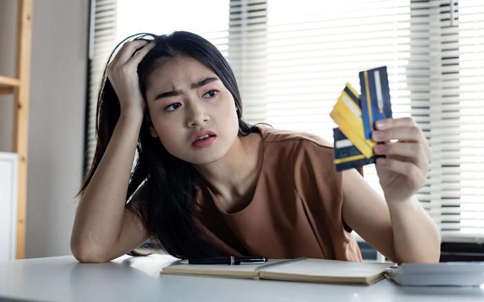 5 thói quen khiến bạn làm cả đời cũng không tiết kiệm nổi một khoản ra hồn- Ảnh 2.