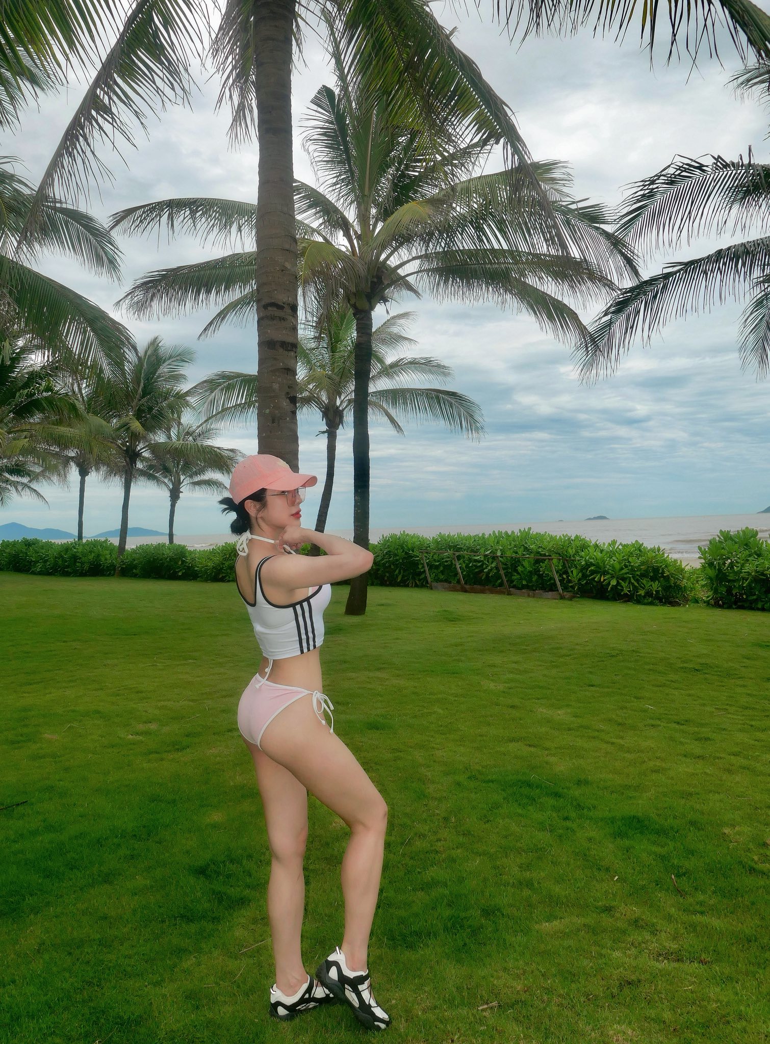 Diệp Lâm Anh body nóng bỏng, sinh đẻ 2 lần cũng như không nhờ đều đặn tránh xa 3 món, hạn chế 1 thứ người Việt hôm nào cũng ăn- Ảnh 2.