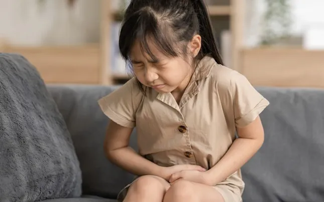 Nhiều trẻ nhập viện vì chảy máu dạ dày, nguyên nhân khiến cha mẹ sửng sốt- Ảnh 1.