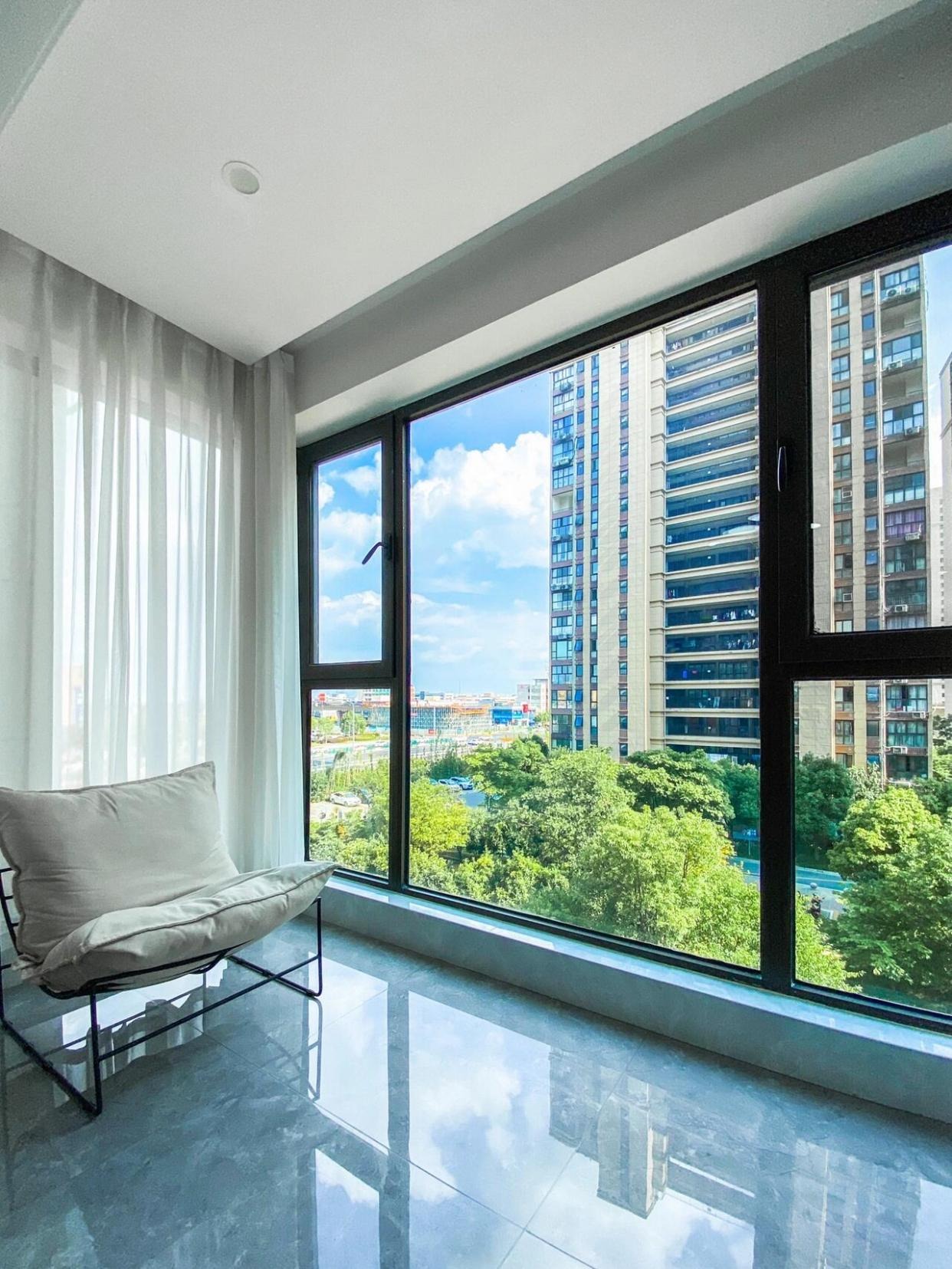 Có tiền mua chung cư cứ chọn 5 