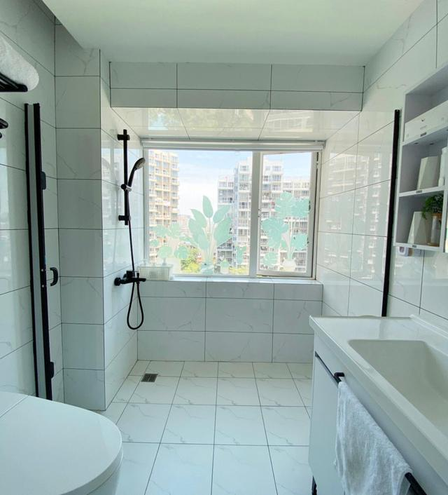 Mẹ ba con gây sốt vì biến căn hộ 99m² thành "thế giới lưu trữ": Không TV, không dư đồ, cả ba thế hệ sống vẫn gọn gàng- Ảnh 26.