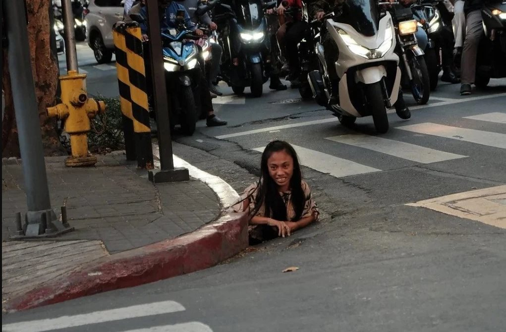 Bất ngờ chui lên đường phố từ dưới lòng đất, "những người chuột" hé lộ một thực tế buồn tại nền kinh tế tăng trưởng nhanh hàng đầu Đông Nam Á- Ảnh 2.