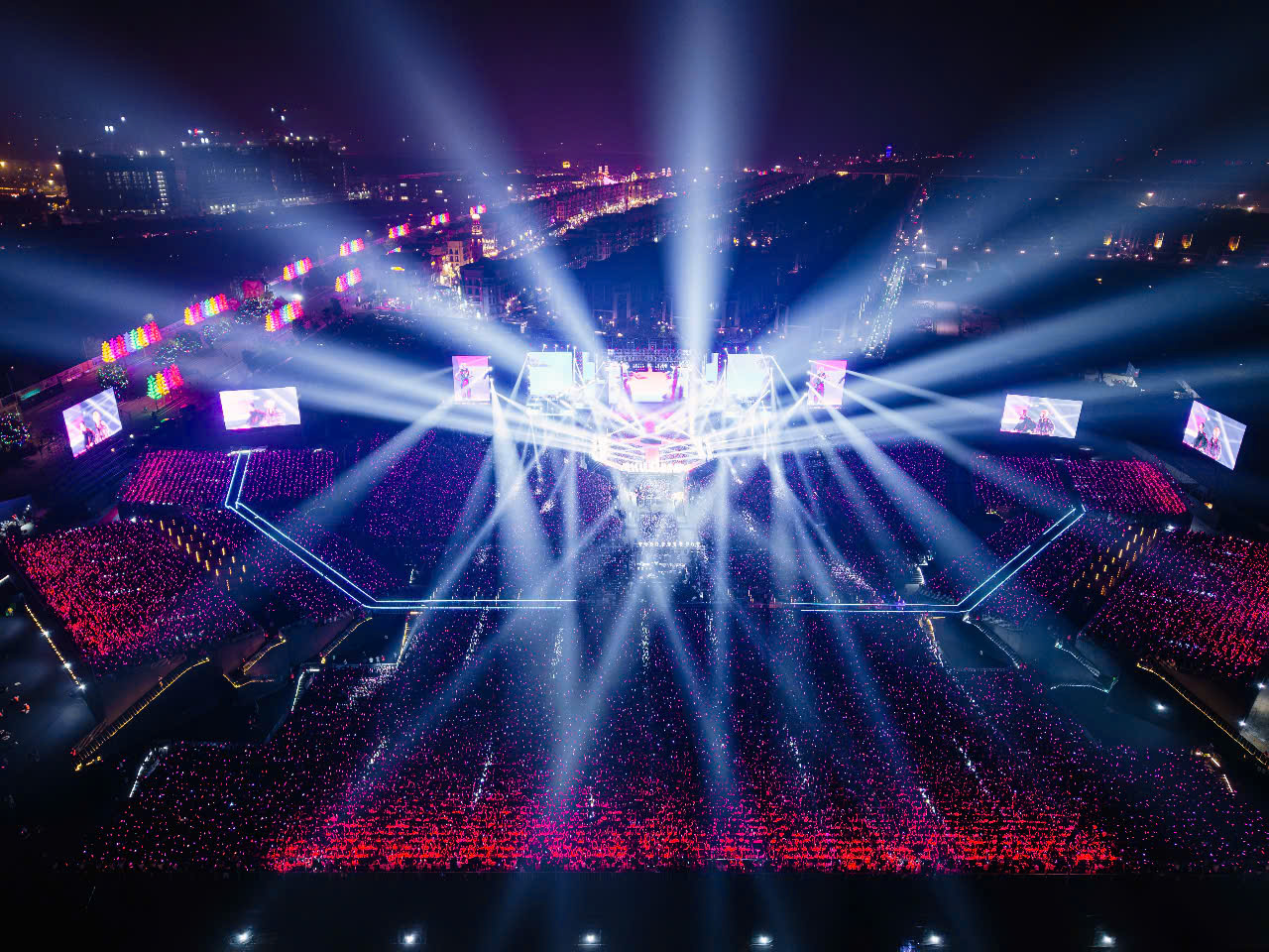Concert “Anh trai vượt ngàn chông gai”: Fan chấm điểm 10 cho an ninh và công tác tổ chức tại Ocean City- Ảnh 6.