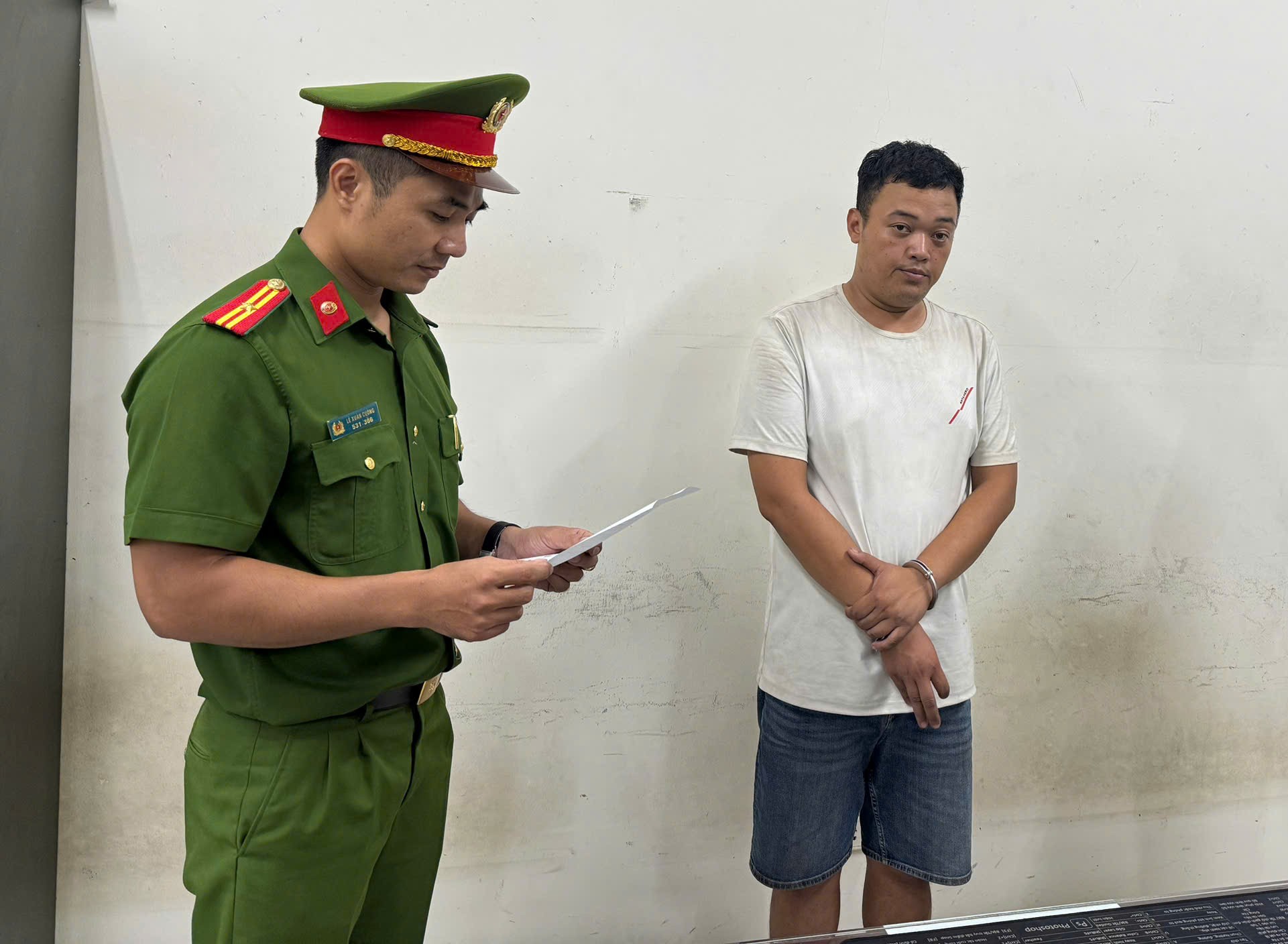 Nóng: Tạm giữ tài xế Thái Ngọc Anh trong vụ “chặt chém” 4,2 triệu đồng/cuốc taxi- Ảnh 1.