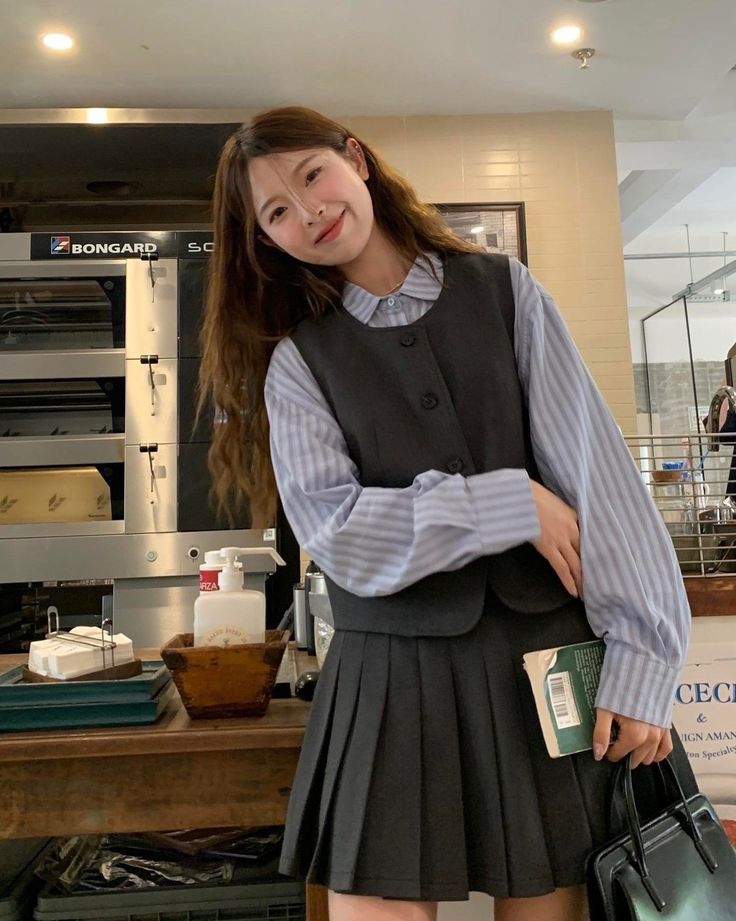 Áo mi kẻ sọc là 