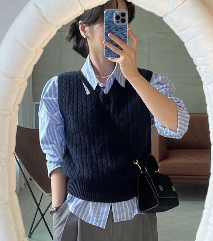 Áo mi kẻ sọc là 