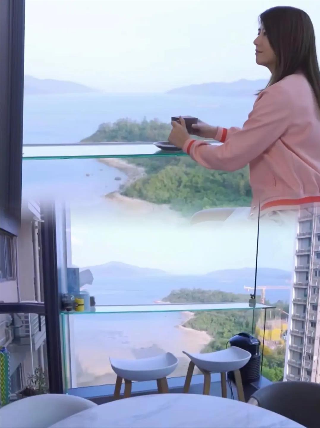 Cặp vợ chồng chi 30 tỷ mua nhà view biển, dân mạng gật gù: 