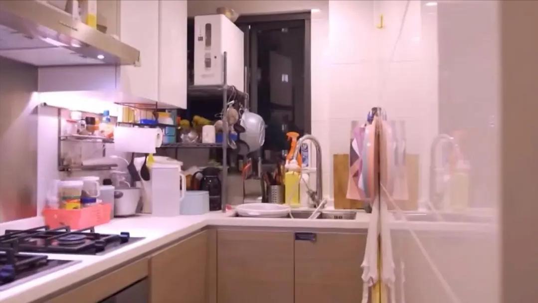 Cặp vợ chồng chi 30 tỷ mua nhà view biển, dân mạng gật gù: 