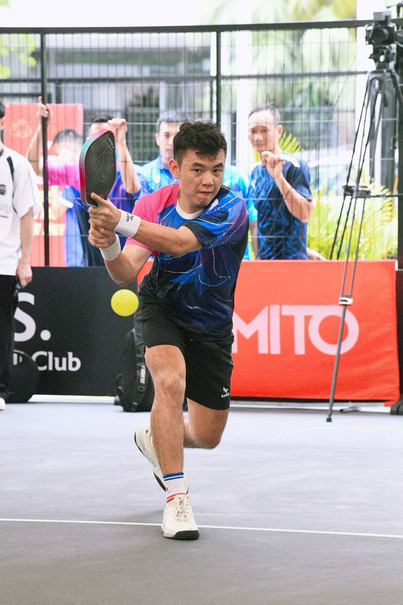 Lý Hoàng Nam so tài pickleball với sao trẻ Tống Nhật Minh vừa thắng VĐV top2 châu Á, khán giả 