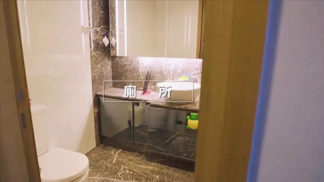Cặp vợ chồng chi 30 tỷ mua nhà view biển, dân mạng gật gù: 