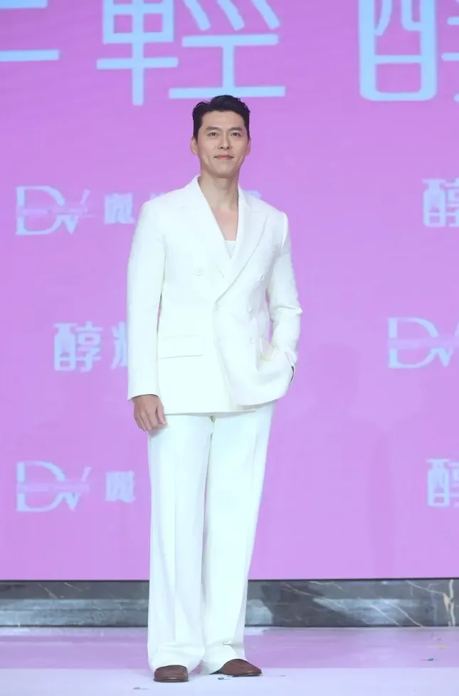 Số tiền nhãn hàng bỏ ra để mời Hyun Bin, Kim Tae Hee- Ảnh 1.