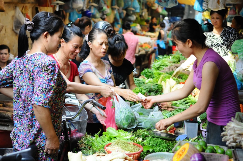 Bán gói mì 3.000 đồng cũng xuất hóa đơn, sao không áp dụng chế độ kê khai đơn giản hơn: Cục Thuế nói gì?- Ảnh 2.