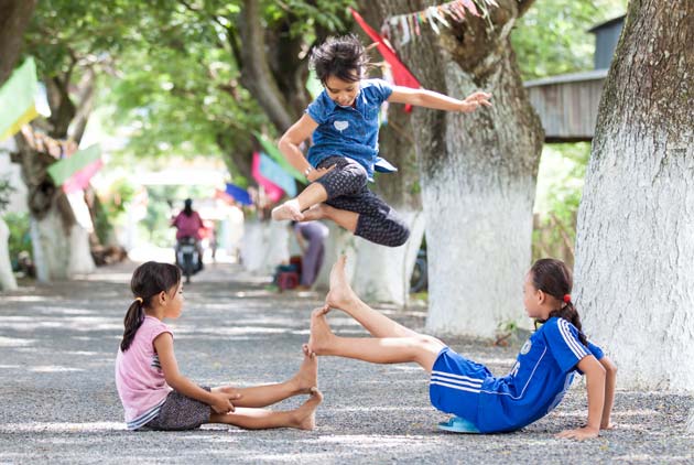 Nghỉ hè chưa đầy một tháng, con tôi mang về 5 thói quen xấu và 0 bài học- Ảnh 2.