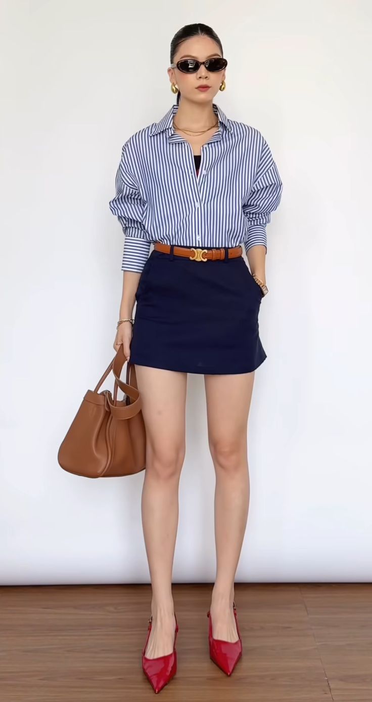 Áo mi kẻ sọc là 