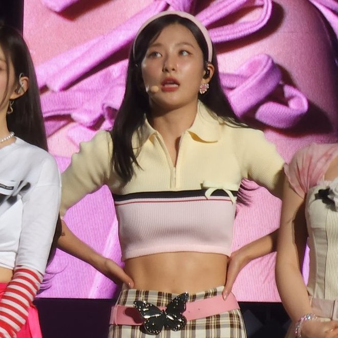 Netizen sốc vì bắp tay của Seulgi- Ảnh 12.