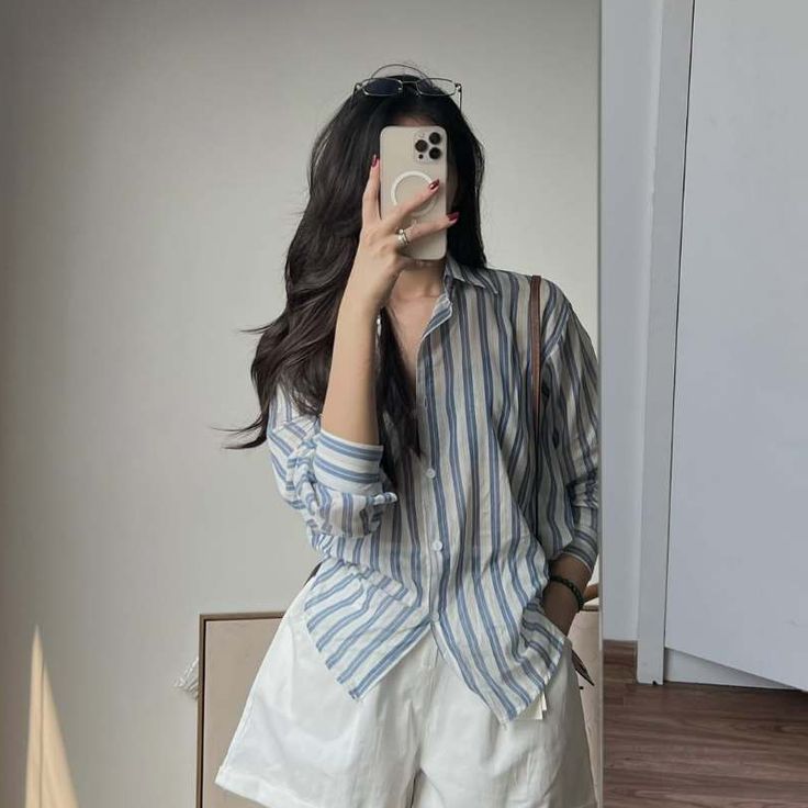 Áo mi kẻ sọc là 