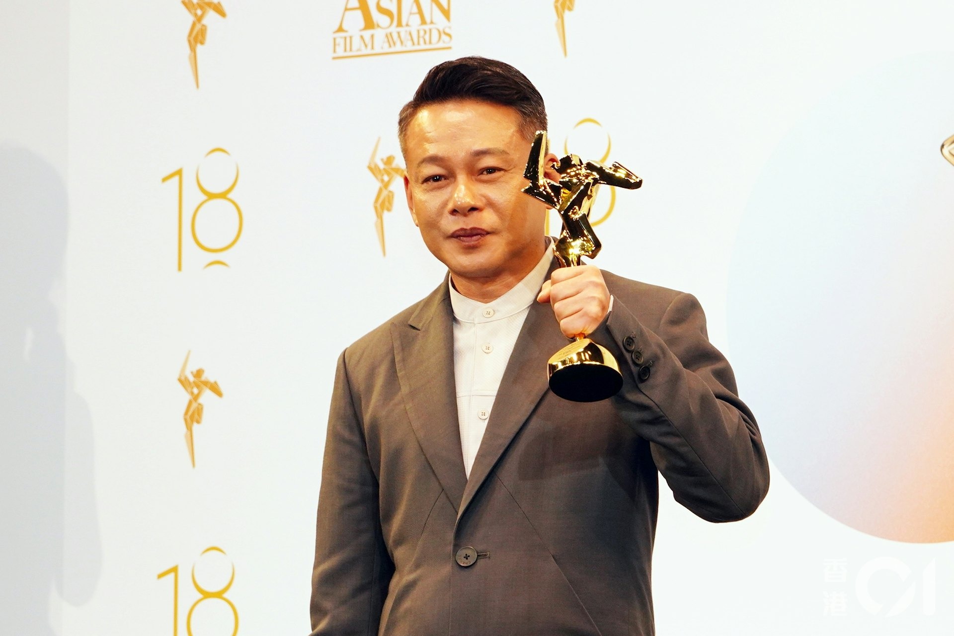 1 nam diễn viên 