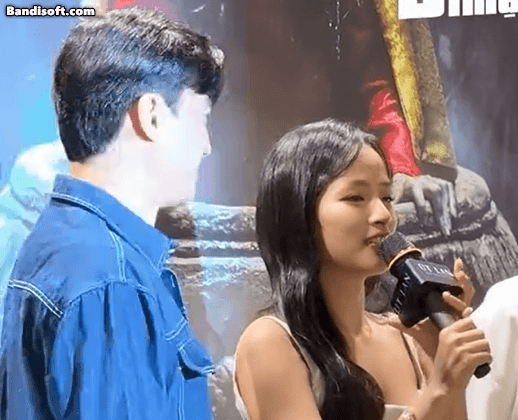 Cặp sao Việt lệch nhau 13 tuổi bị đồn hẹn hò khắp MXH: Nhà trai giàu top đầu showbiz, si mê nhà gái ra mặt- Ảnh 1. Cặp sao Việt lệch nhau 13 tuổi bị đồn hẹn hò khắp MXH: Nhà trai giàu top đầu showbiz, si mê nhà gái ra mặt- Ảnh 1.
