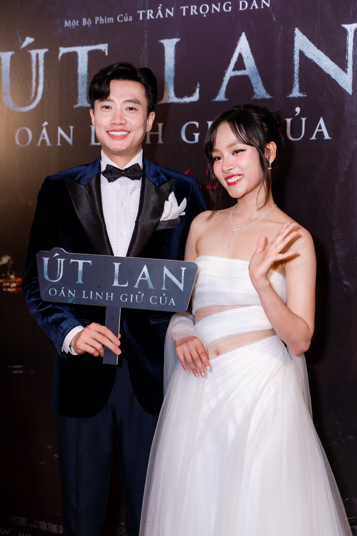 Cặp sao Việt lệch nhau 13 tuổi bị đồn hẹn hò khắp MXH: Nhà trai giàu top đầu showbiz, si mê nhà gái ra mặt- Ảnh 4. Cặp sao Việt lệch nhau 13 tuổi bị đồn hẹn hò khắp MXH: Nhà trai giàu top đầu showbiz, si mê nhà gái ra mặt- Ảnh 4.