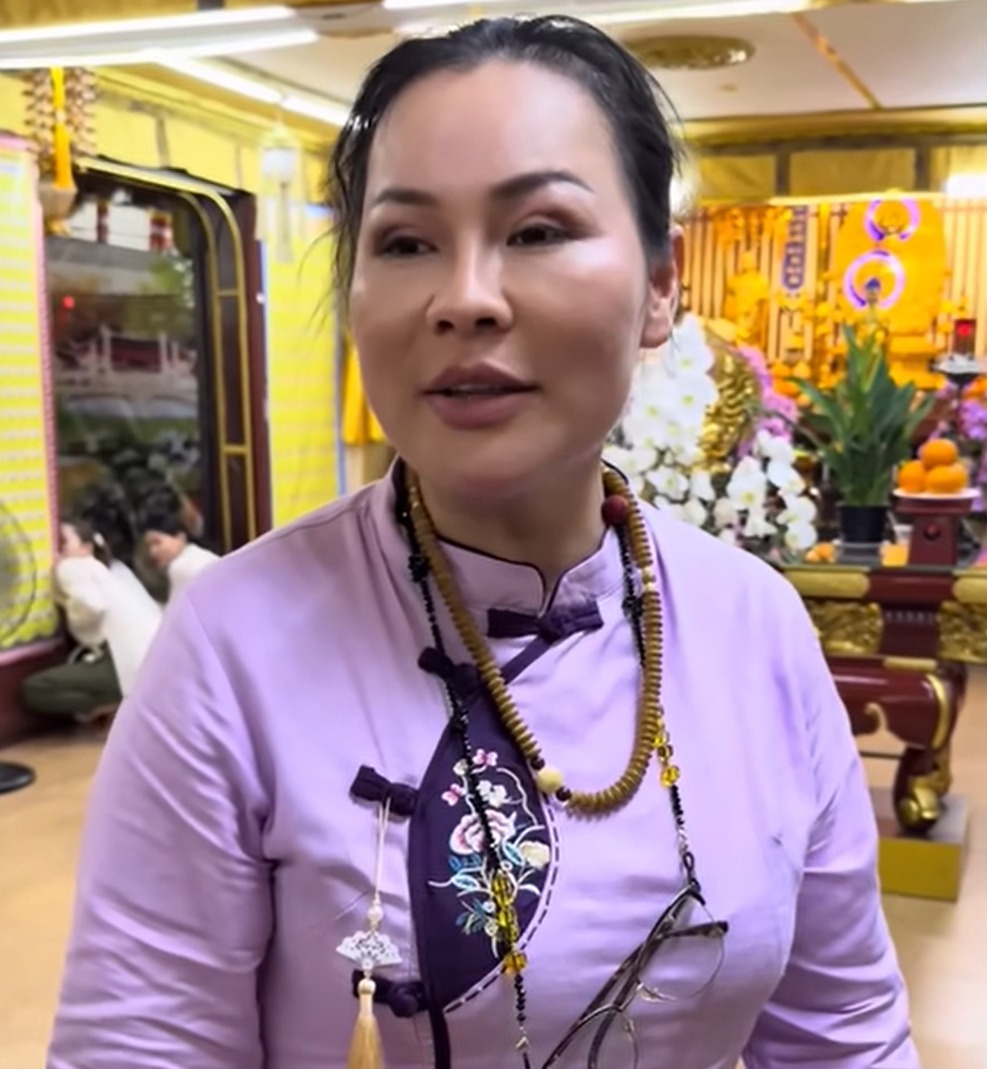 Vợ cố diễn viên Quý Bình nghẹn ngào: Bình ơi, sao bao nhiêu tội lỗi trút lên hết em vậy!- Ảnh 1.
