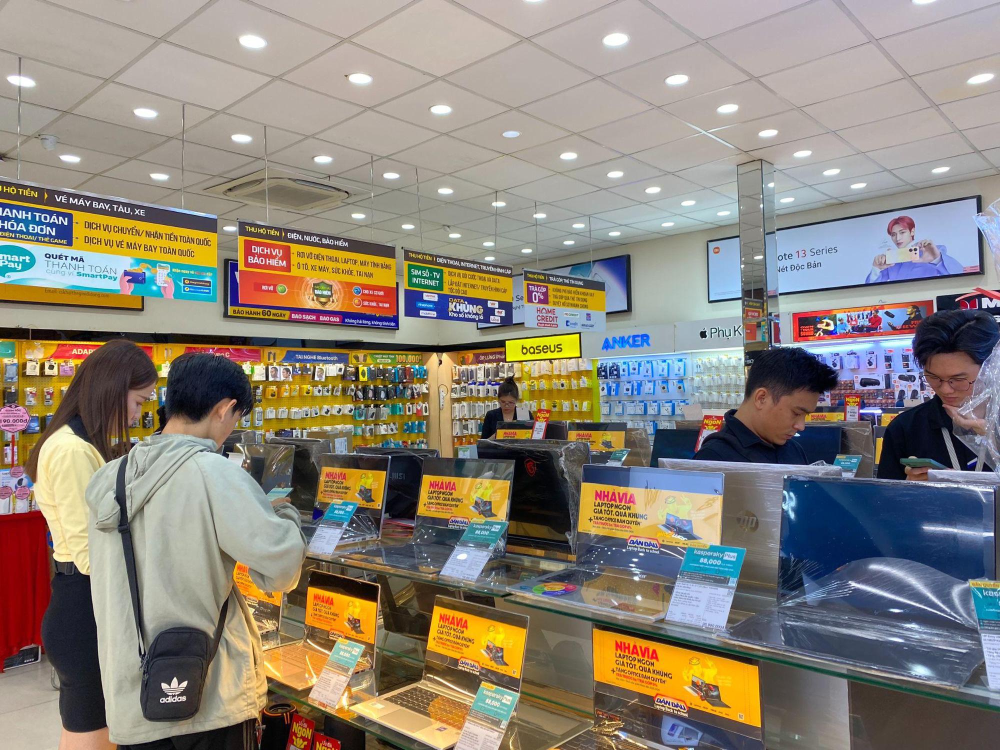 Thế Giới Di Động lập quỹ học bổng "Vượt Trội" 1,5 tỷ đồng: Tiếp lửa cho sĩ tử mùa thi 2025- Ảnh 3.