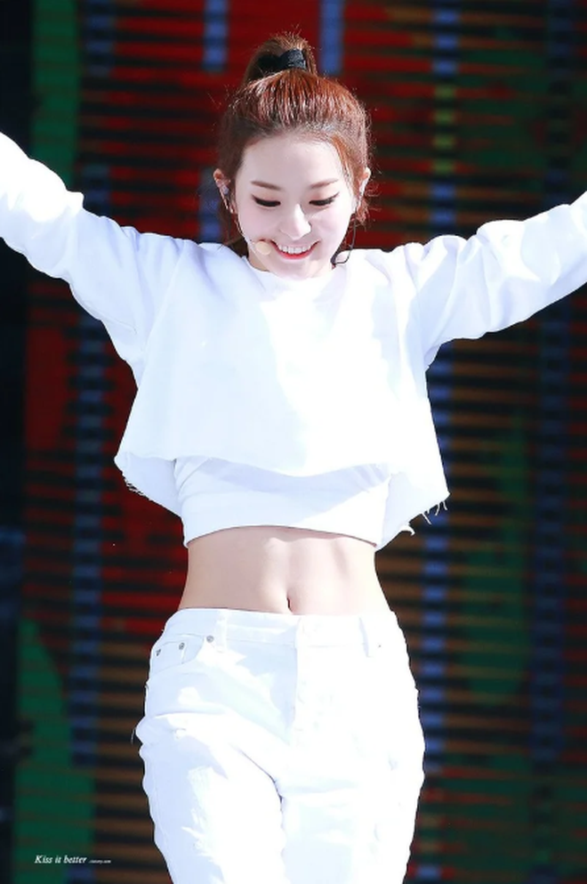 Netizen sốc vì bắp tay của Seulgi- Ảnh 8.
