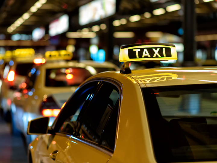 Mẹo đi taxi không bị 'chặt chém', đến đích an toàn- Ảnh 2.