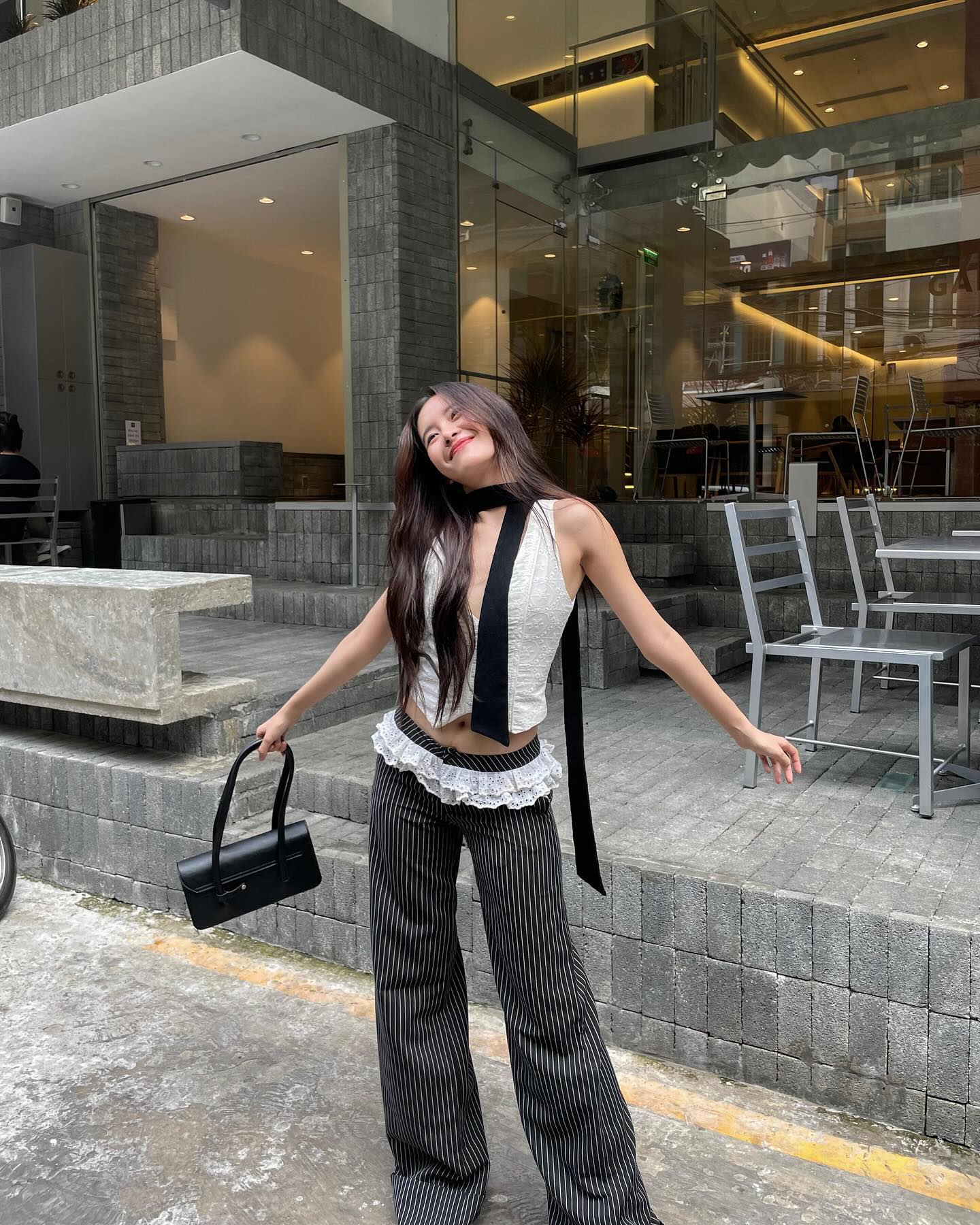 Hot girl Việt đang được so sánh với Triệu Lộ Tư là ai?- Ảnh 14.