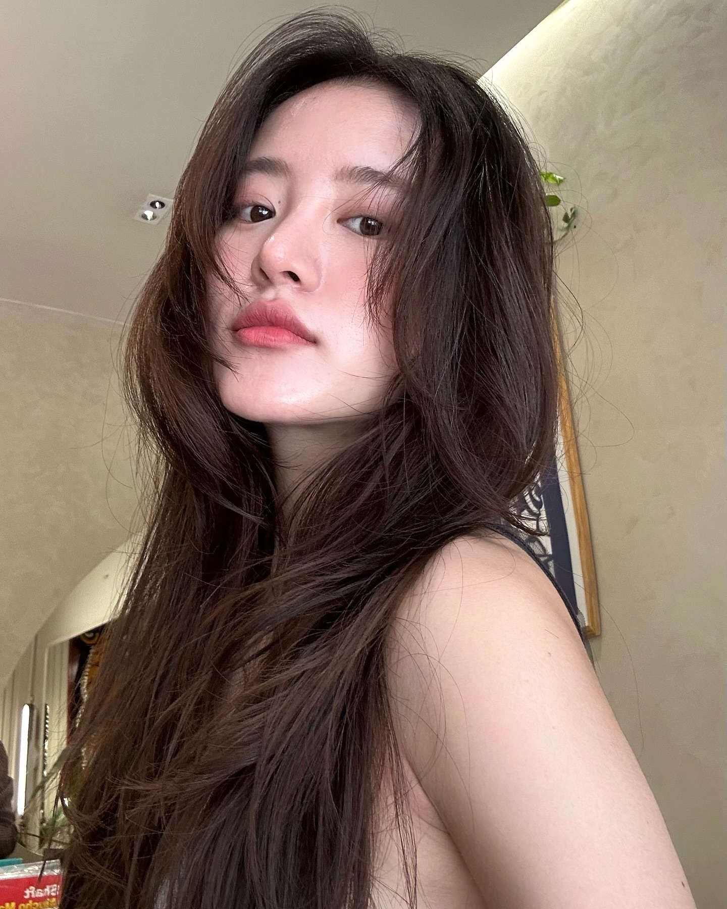 Hot girl Việt đang được so sánh với Triệu Lộ Tư là ai?- Ảnh 9.