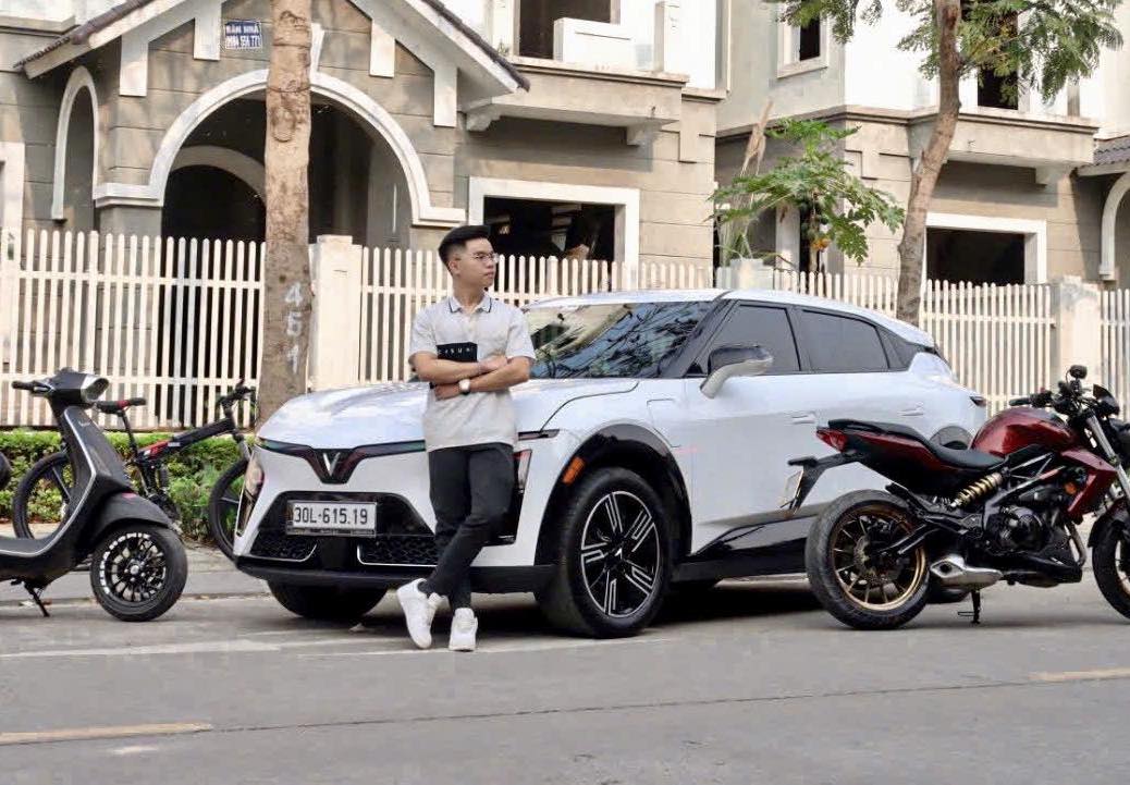 Gen Z xuyên Việt bằng VinFast VF 7: ‘Hết 200k, 3 đời xe Nhật không dám chơi xa, giờ 3 tháng đi 20.000km’- Ảnh 2.