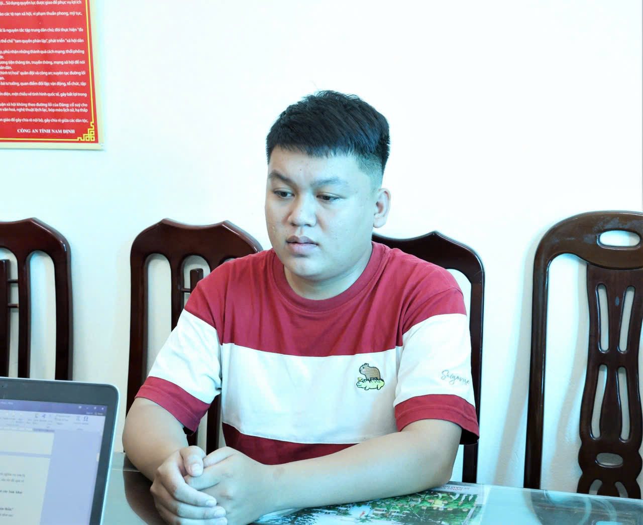 Nhận được 118 triệu đồng chuyển vào tài khoản ngân hàng, thanh niên 2005 làm điều này và bị công an tiến hành bắt giữ- Ảnh 1.