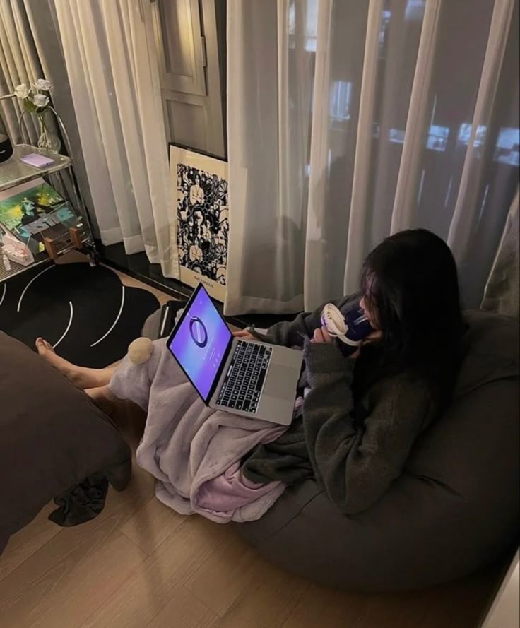 Cô gái bỏ việc văn phòng, "ngồi chơi" kiếm hơn 365 triệu/tháng- Ảnh 3.