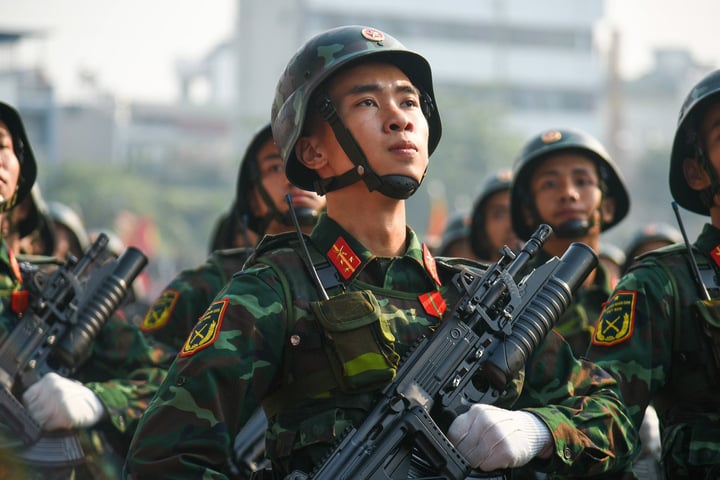 Số thí sinh đăng ký xét tuyển ngành quân đội tăng hơn 40%- Ảnh 1.