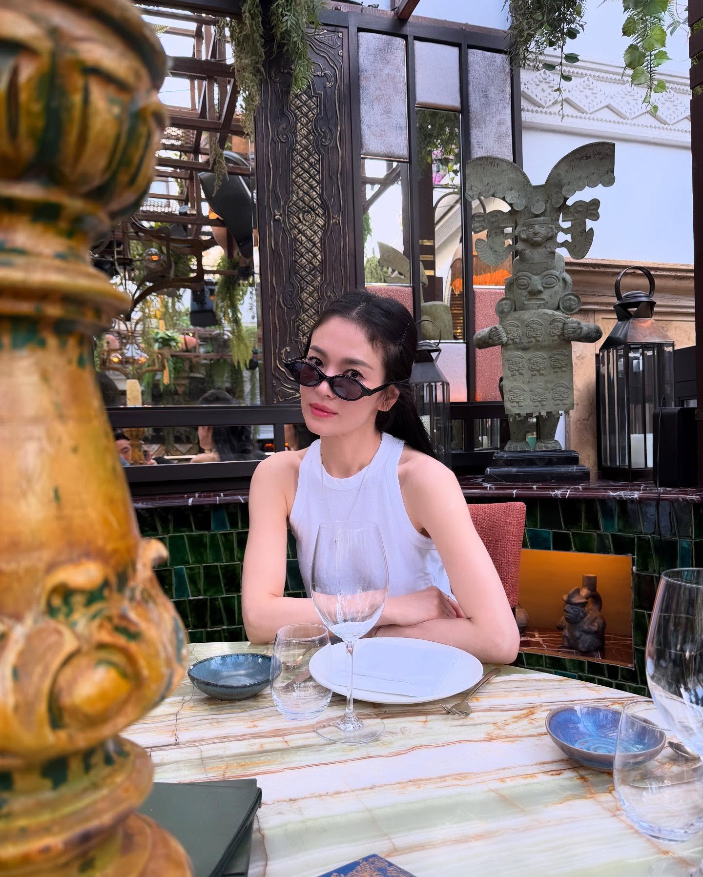 2 thái cực gây chú ý của Song Hye Kyo- Ảnh 13.