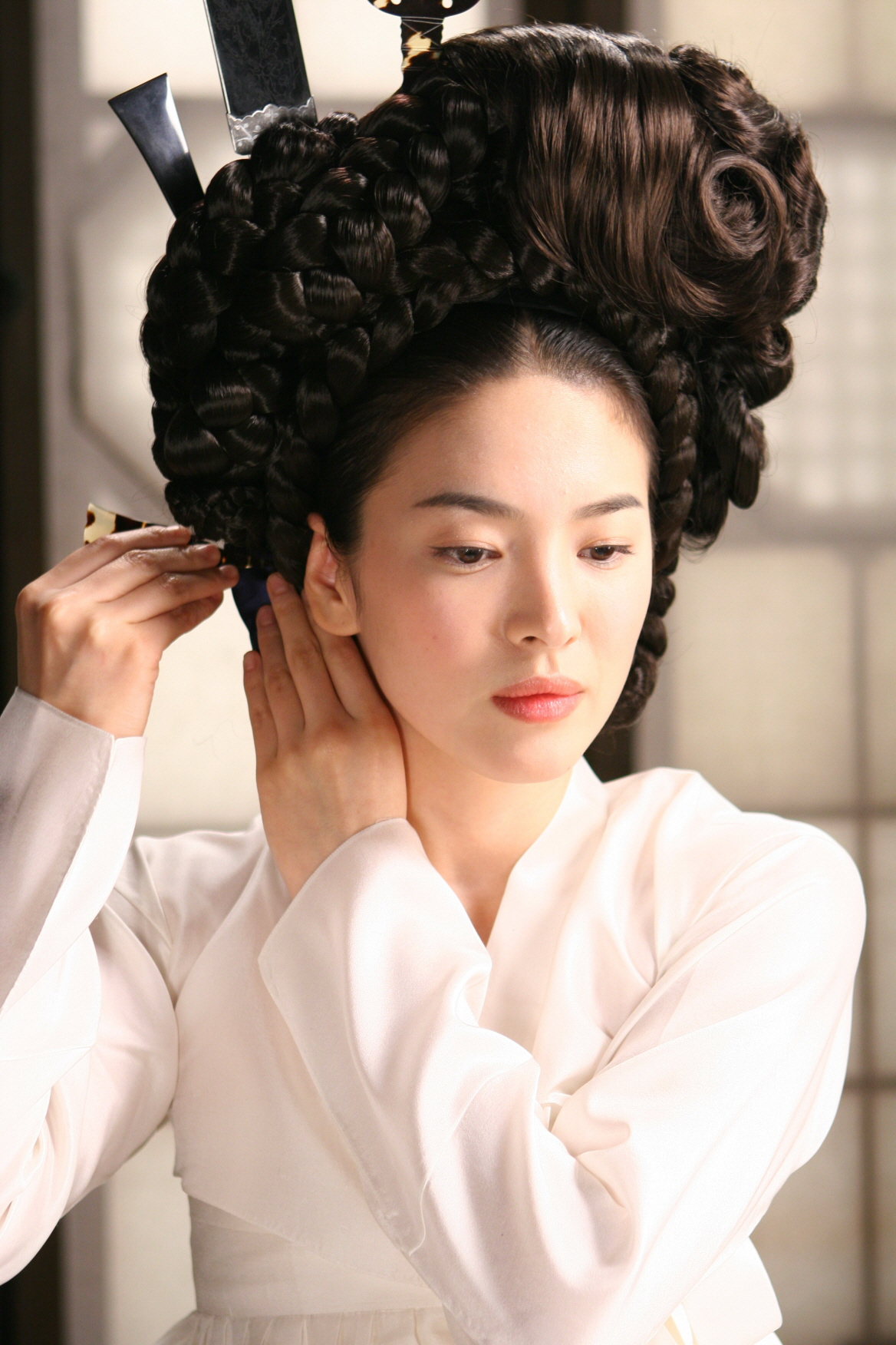 Sốc visual kỹ nữ đẹp nhất Hàn Quốc do AI phục dựng, bảo sao Song Hye Kyo được khen 