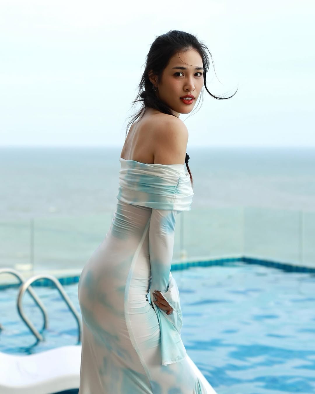 Thí sinh Miss Cosmo trình diễn dạ hội như nữ thần Hy Lạp, body chuẩn quốc tế khiến netizen “đổ rạp”- Ảnh 20.
