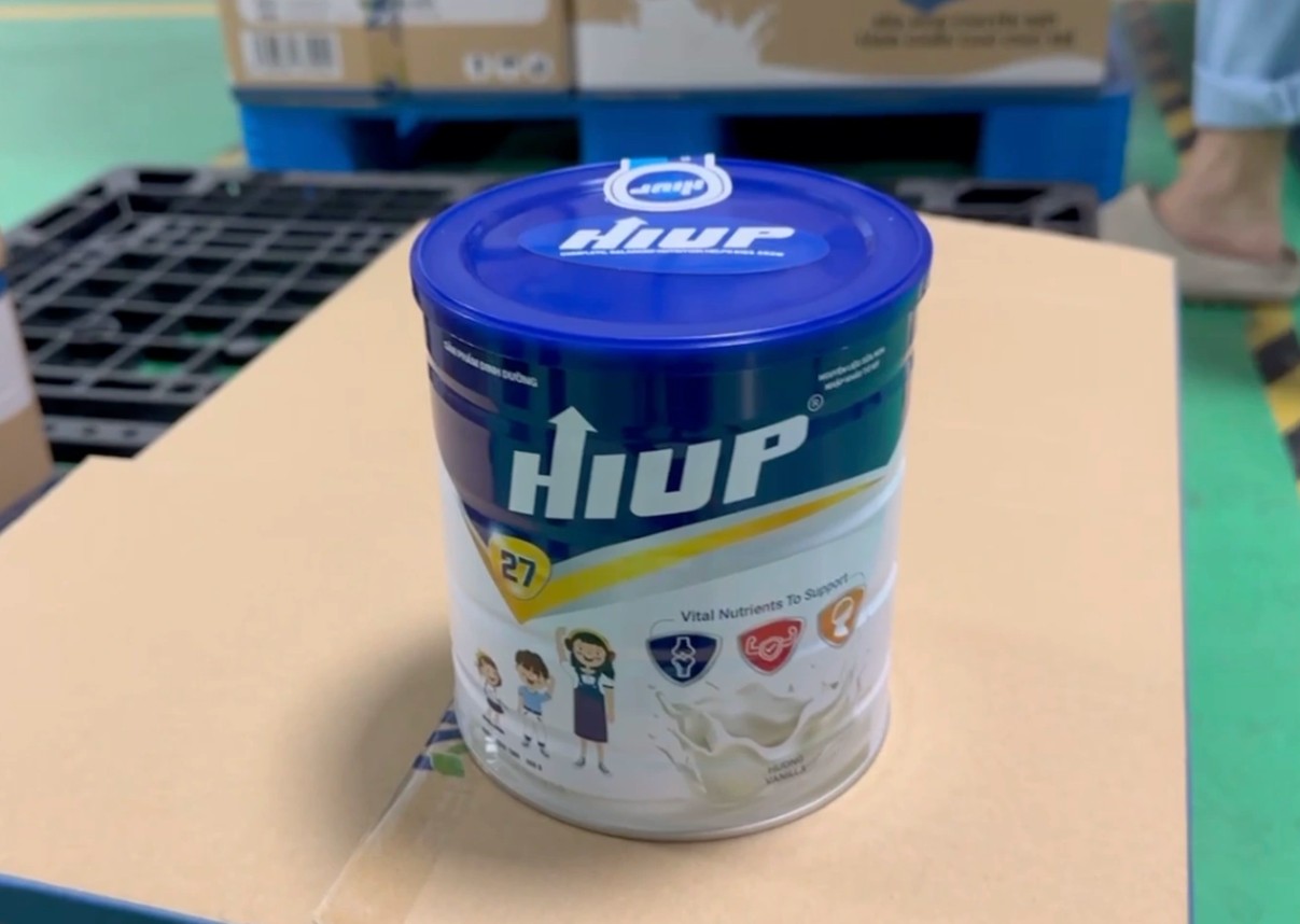 Bộ Công an kêu gọi những ai đang sử dụng sữa HIUP 27 nhanh chóng đến trình báo để phục vụ điều tra- Ảnh 3.