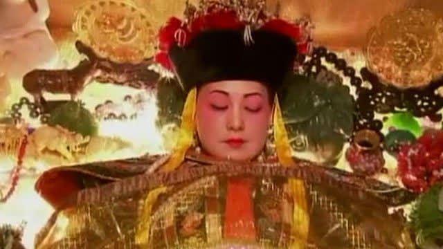 Bị Tôn Điện Anh đụng chạm, thi thể Từ Hi đột nhiên Bị Tôn Điện Anh đụng chạm, thi thể Từ Hi đột nhiên