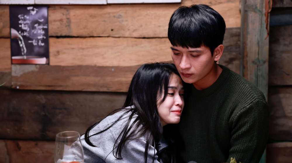 Muốn tụt đường huyết mỗi khi mỹ nhân Việt này đọc thoại, không nhìn hình còn tưởng đang đóng phim ma- Ảnh 2. Muốn tụt đường huyết mỗi khi mỹ nhân Việt này đọc thoại, không nhìn hình còn tưởng đang đóng phim ma- Ảnh 2.