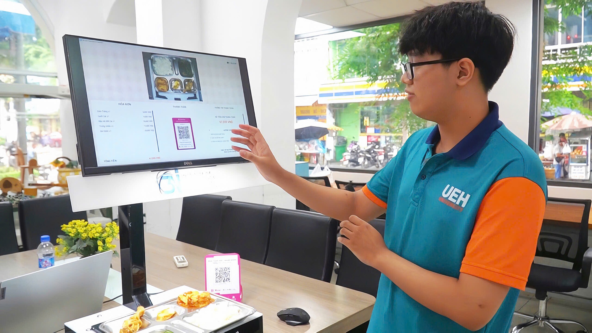 Nhóm sinh viên ĐH Kinh tế TP HCM tạo hệ thống thanh toán bằng AI "siêu tốc"- Ảnh 3.