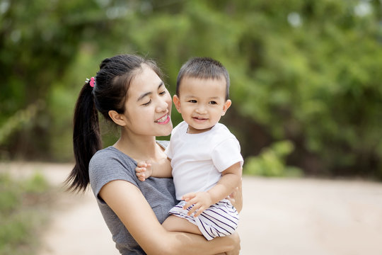Bị nói kiếm tháng gần 100 triệu mà không biết chọn trường cho con, bà mẹ Hà Nội đáp trả bằng lý lẽ khiến ai nấy bất ngờ- Ảnh 2.