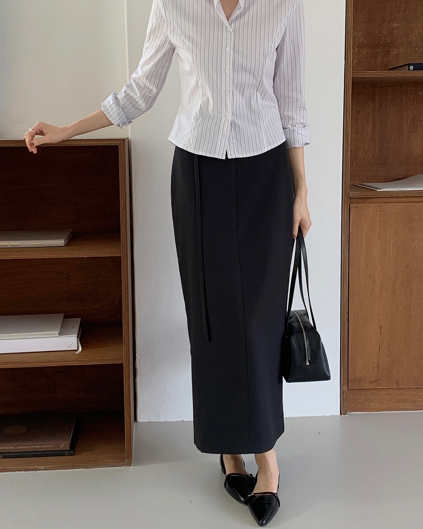Top 4 món thời trang công sở trẻ trung nhất, nếu bạn có hết thì ngày nào cũng được đồng nghiệp khen mặc đẹp- Ảnh 10. Top 4 món thời trang công sở trẻ trung nhất, nếu bạn có hết thì ngày nào cũng được đồng nghiệp khen mặc đẹp- Ảnh 10.