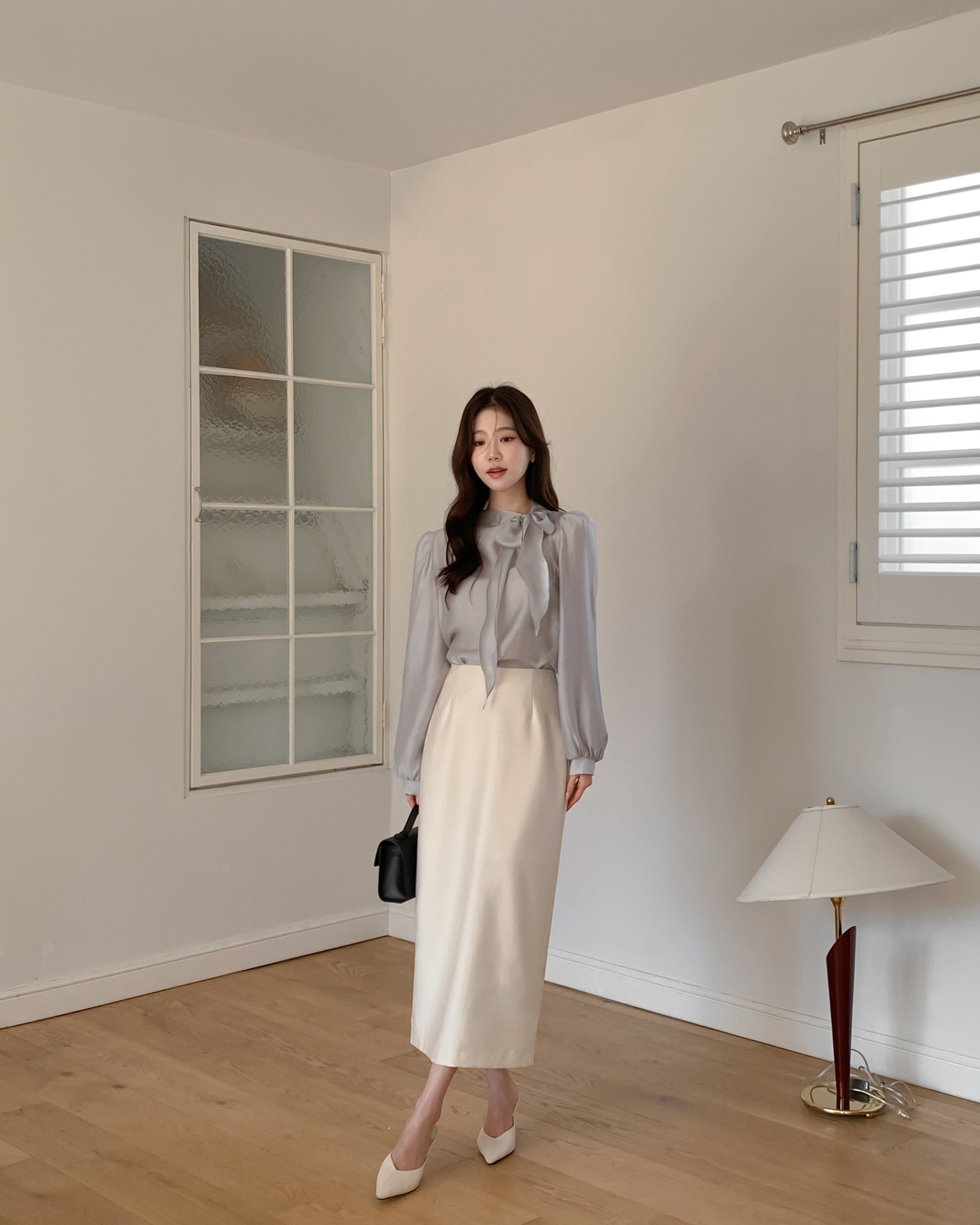 Top 4 món thời trang công sở trẻ trung nhất, nếu bạn có hết thì ngày nào cũng được đồng nghiệp khen mặc đẹp- Ảnh 3. Top 4 món thời trang công sở trẻ trung nhất, nếu bạn có hết thì ngày nào cũng được đồng nghiệp khen mặc đẹp- Ảnh 3.
