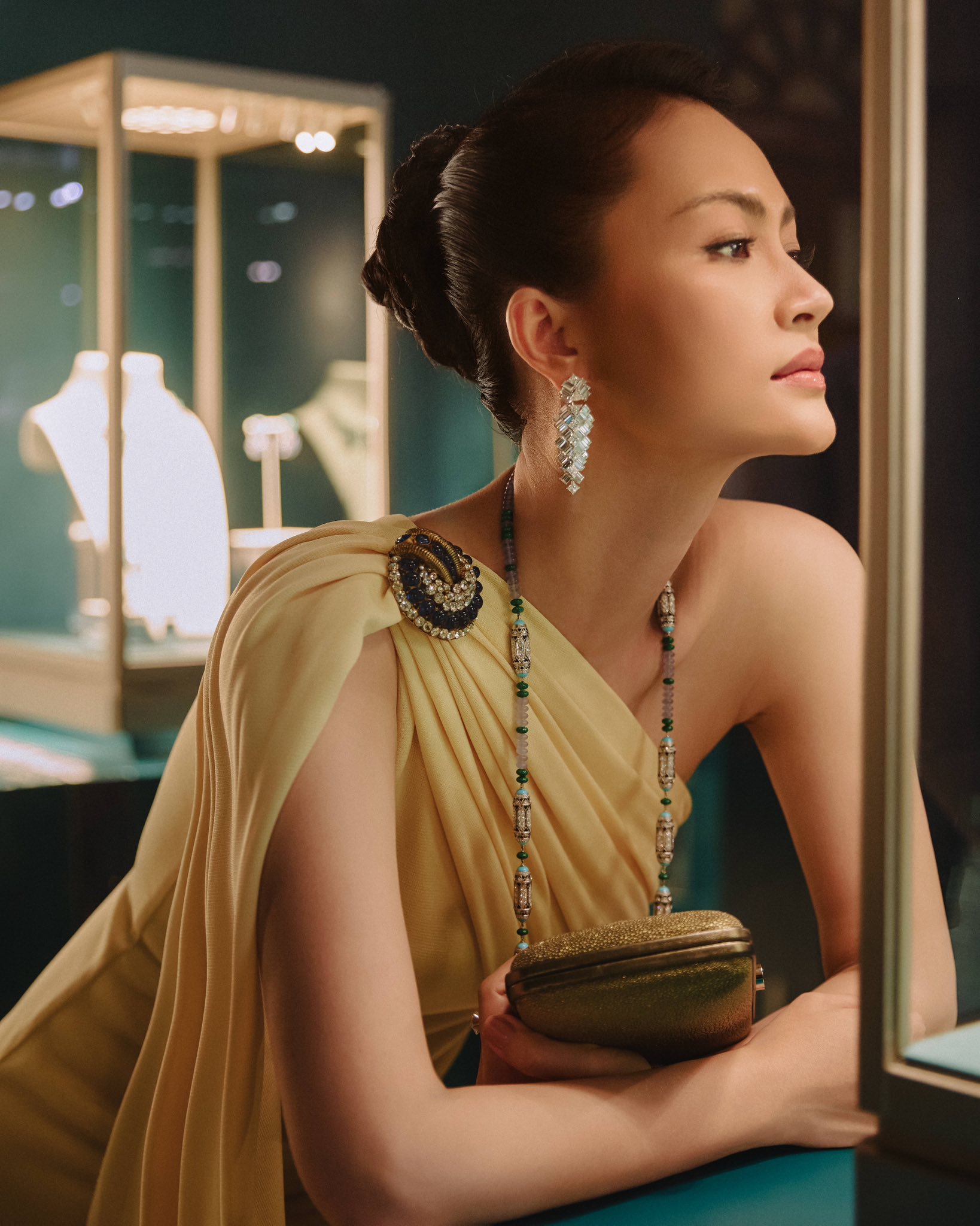 Mỹ nhân Việt duy nhất đóng chính phim Hollywood, đẹp đến mức khiến 2000 người thua đau- Ảnh 8. Mỹ nhân Việt duy nhất đóng chính phim Hollywood, đẹp đến mức khiến 2000 người thua đau- Ảnh 8.