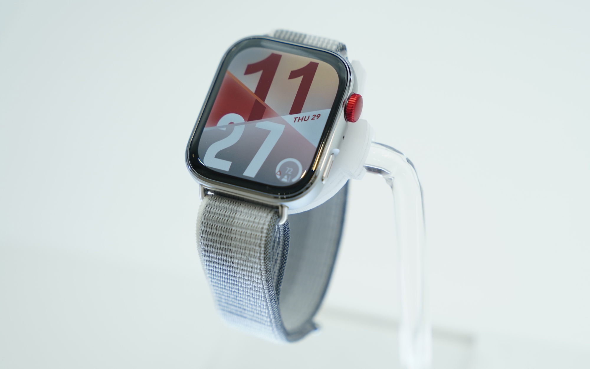 Một mẫu smartwatch có pin tới 10 ngày, giá từ 2,79 triệu đồng- Ảnh 2.