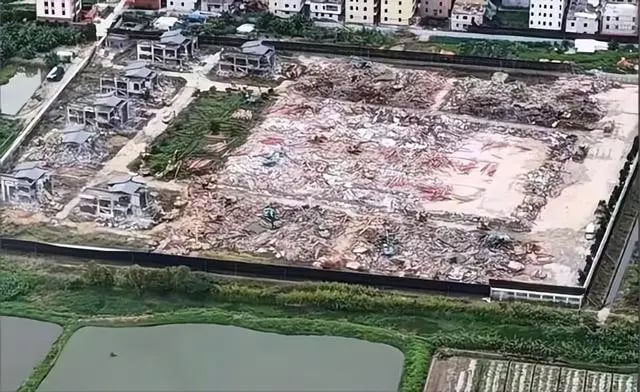 3 anh em g&oacute;p hơn 3.600 tỷ đồng x&acirc;y khu biệt phủ rộng hơn 10.000m2: 12 năm sau bị y&ecirc;u cầu ph&aacute; dỡ v&igrave; l&yacute; do bất ngờ- Ảnh 2.