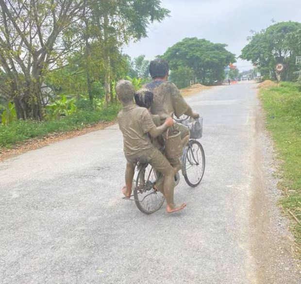 1001 trò nghịch ngợm của "khối nghỉ hè" khiến phụ huynh "khóc thét"- Ảnh 2.