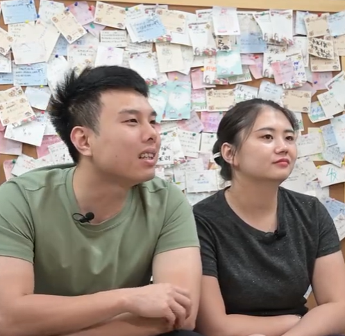 Mở cửa hàng gần trường học nhưng thua lỗ ê chề, cặp vợ chồng bất ngờ "đổi đời" nhờ làm hành động vô cùng bình thường- Ảnh 1.