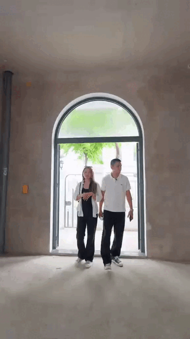 Cặp đôi 290 triệu like khoe biệt thự 180m², chưa decor gì vẫn hút hơn 3 triệu người xem- Ảnh 6.