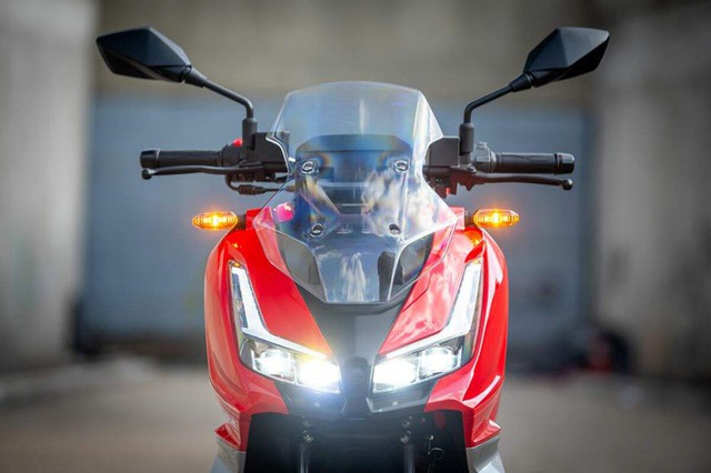 Xe ga thiết kế phá cách, bình xăng lớn gấp đôi Honda SH, trang bị loạt công nghệ vượt tầm phân khúc- Ảnh 1.